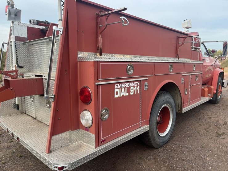 #1148-•-1980-gmc-v-8-fire-truck-image-35