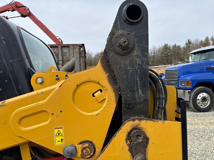 caterpillar-259d-image-18