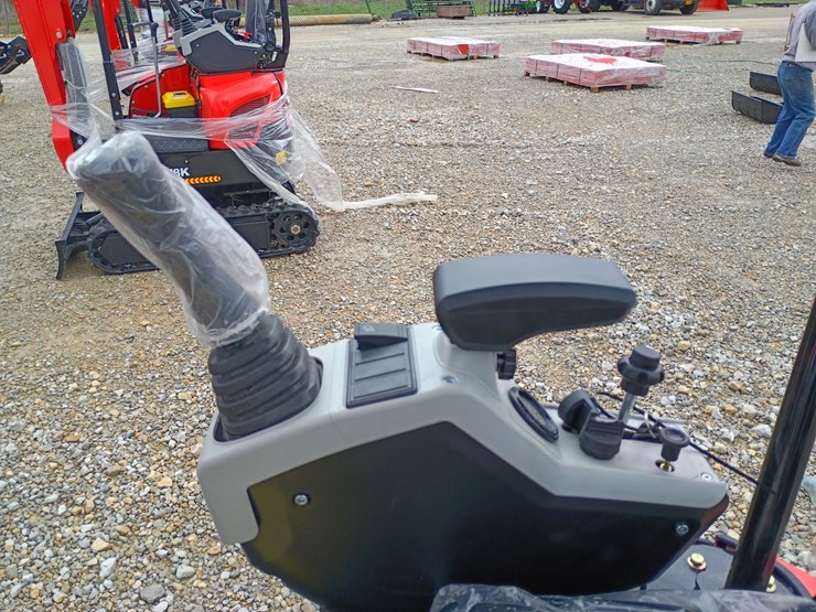 #l19-007-•-2026-tpm-18bs-mini-excavator-image-15