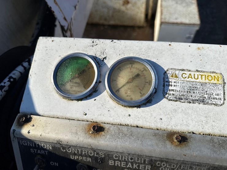 1998-freightliner-fl70-image-48