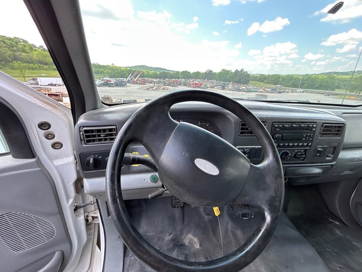 2007-ford-f650-image-12