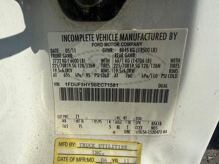 2011-ford-f550-xl-image-49