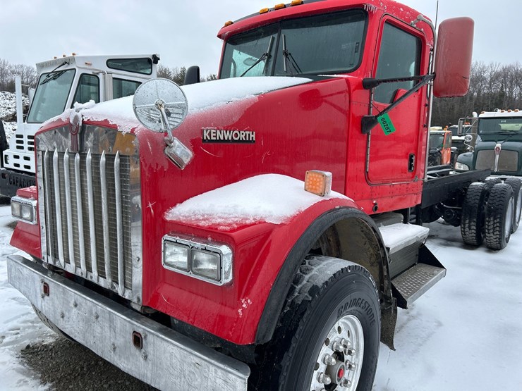 2007-kenworth-w900-image-9