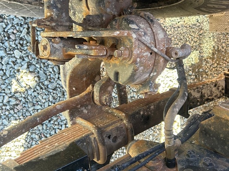 2006-international-7400-image-39