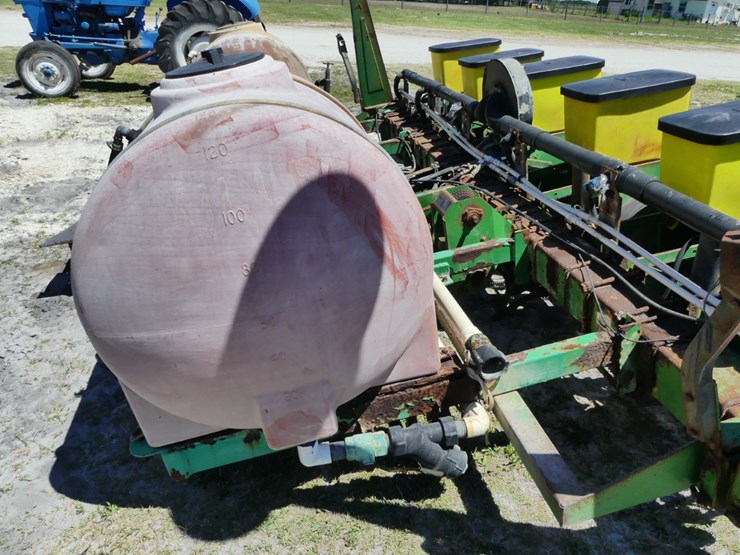 john-deere-7300-image-6