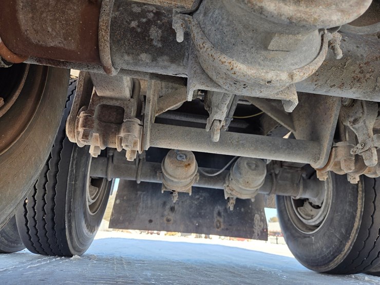 1998-massey-ferguson-8-image-23