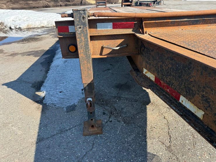 #1099-•-butler-26'-equipment-trailer-image-8