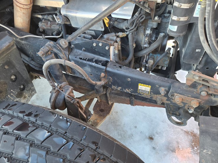 2000-mack-rd688s-image-42