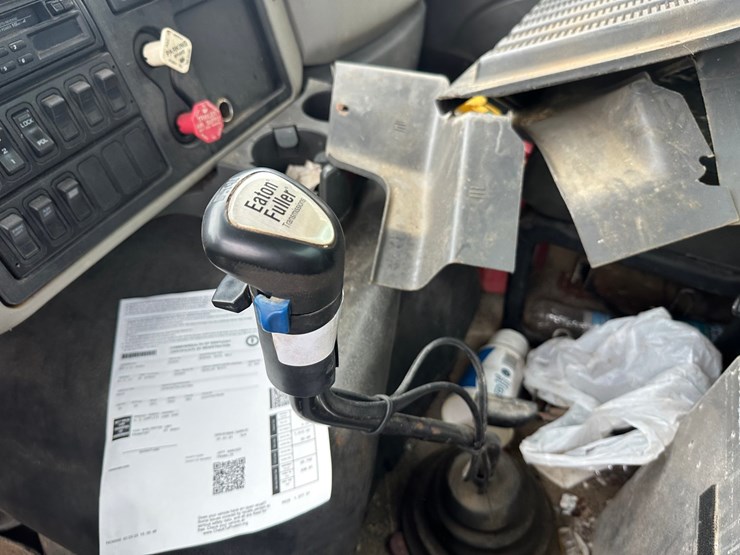 2007-international-7600-image-49