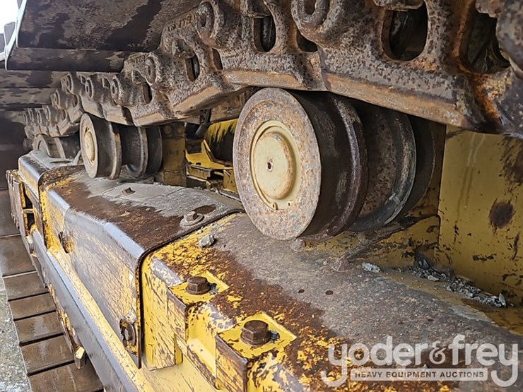2014-caterpillar-d6k2-xl-image-21