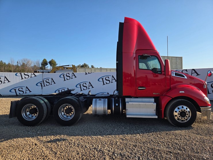 2015-kenworth-t680-image-6