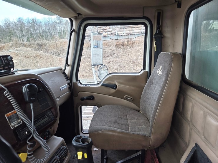 2006-massey-ferguson-8-image-56