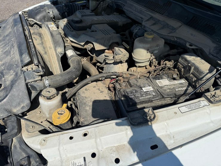 #1062-•-2015-ram-5500-heavy-duty-service-truck-image-20