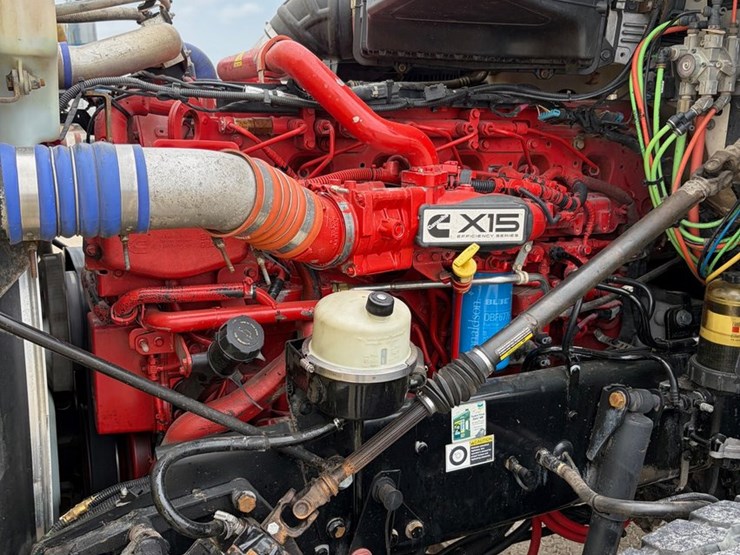 2019-kenworth-t880-image-5