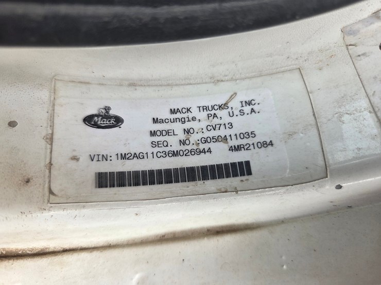 2006-massey-ferguson-8-image-87