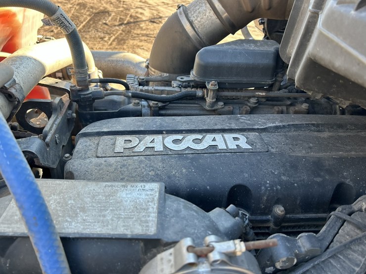 2020-kenworth-t880-image-51