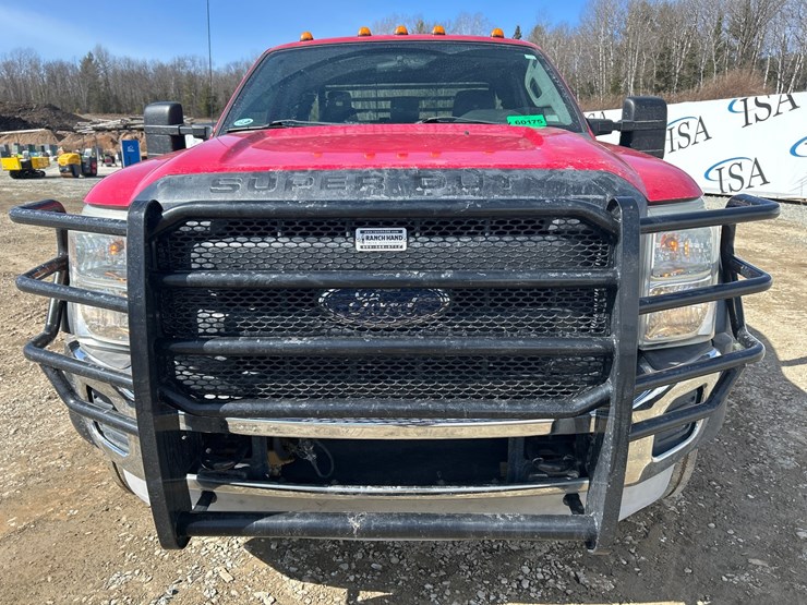 2011-ford-f550-image-8