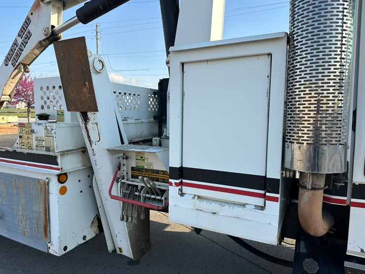 freightliner-fl70-image-20