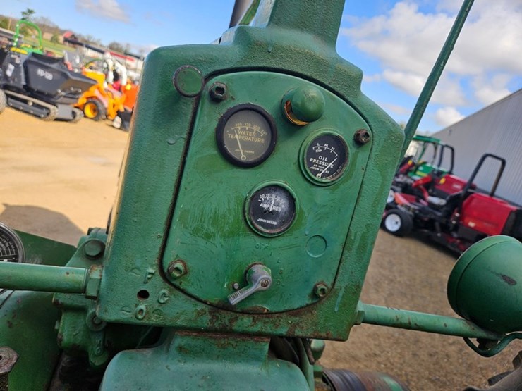 john-deere-50-image-31