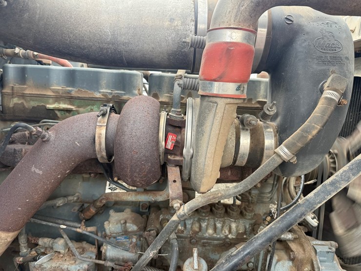 #1056-•-1989-mack-quad-axle-dump-truck-image-30