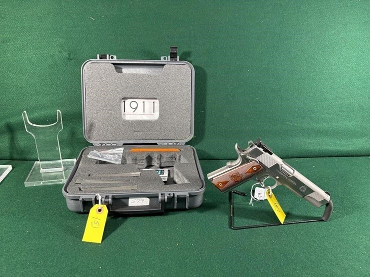 springfield-armory-mdl-1911-a1-45-auto-pistol-image-1