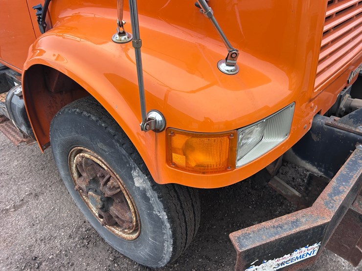 1992-international-4900-image-15