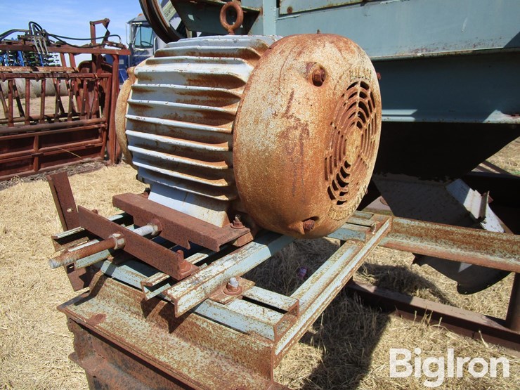 davis-roller-mill-and-motor-on-stand-image-12