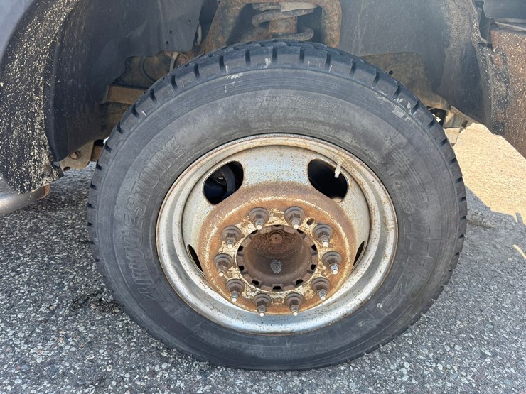 #1063-•-2014-ram-5500-heavy-duty-service-truck-image-38