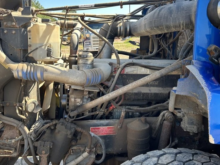 #1114-•-2005-western-star-tri-axle-heavy-haul-truck-tractor-image-47