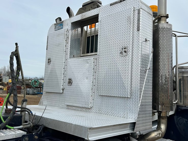 2006-caterpillar-c15-image-23