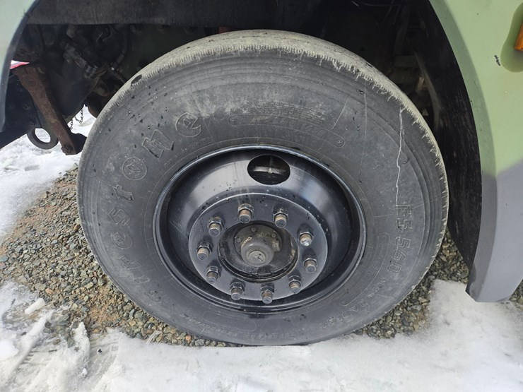 1992-massey-ferguson-8-image-78