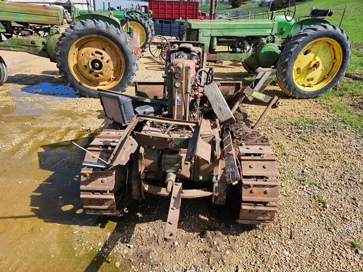 #964-•-john-deere-mt-crawler-image-4