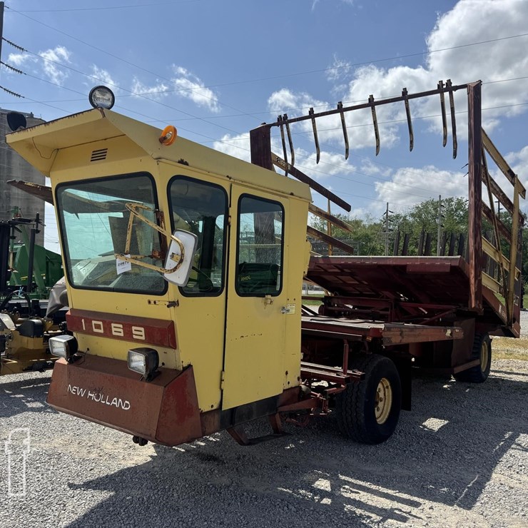 NEW HOLLAND 1069