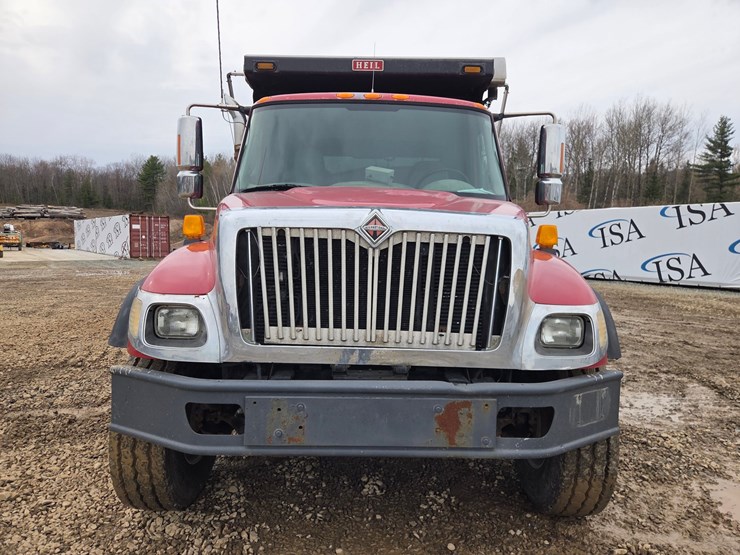 2006-international-7400-image-8