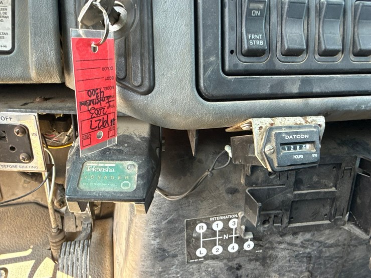 2002-international-4300-sba-image-38