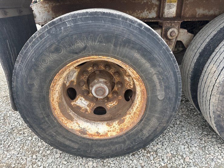 2008-massey-ferguson-8-image-38