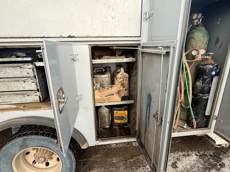 2004-caterpillar-c7-image-19