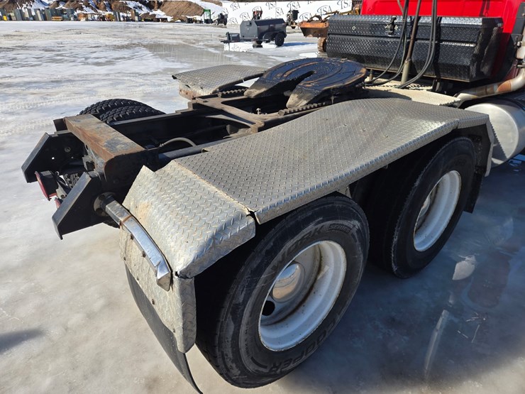 2000-mack-rd688s-image-25