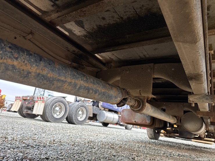 1993-ford-f700-image-39