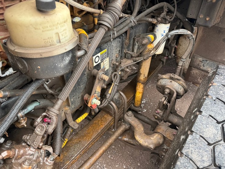 2011-kenworth-t800-image-45