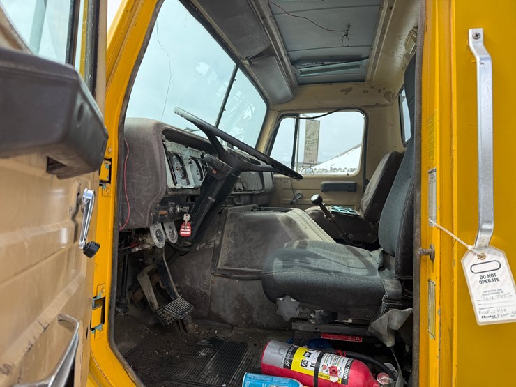 #2018-•-1978-international-f-2275-tandem-axle-water-truck-image-44