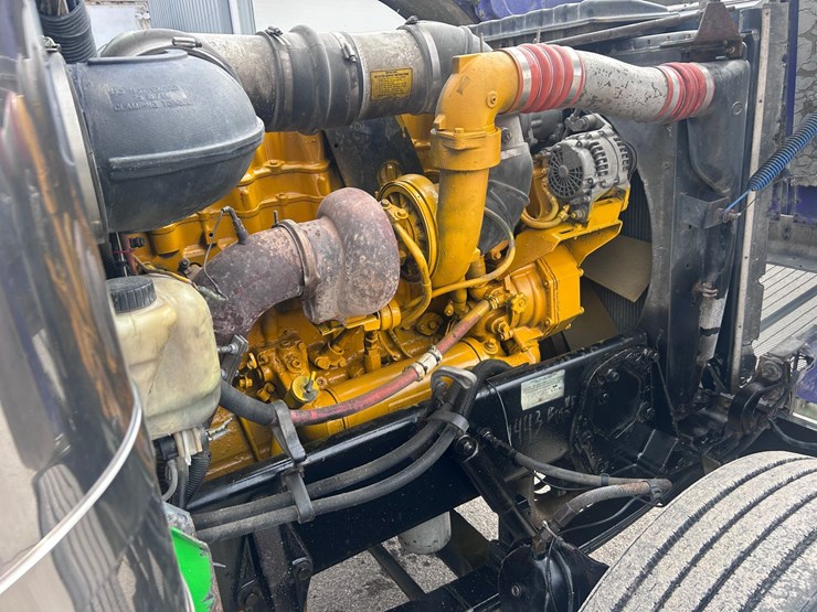 1999-peterbilt-379-image-71