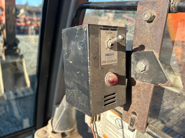 2021-hitachi-zx225-image-69