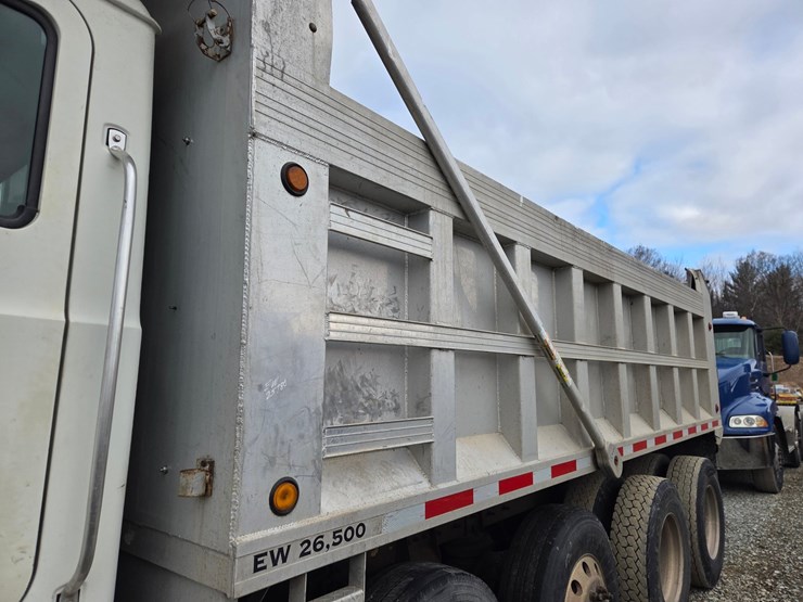 2006-massey-ferguson-8-image-19