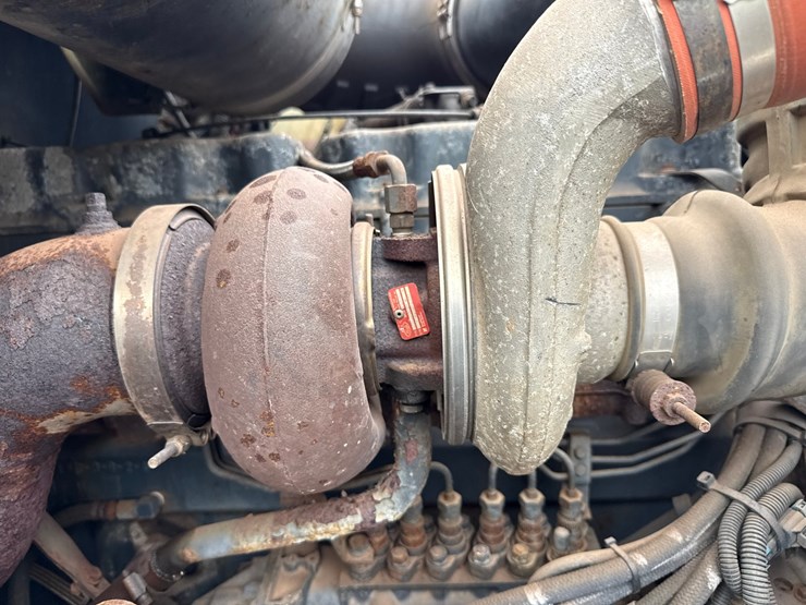 1996-mack-ch613-image-25