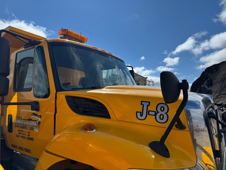 2009-international-workstar-7500-image-13