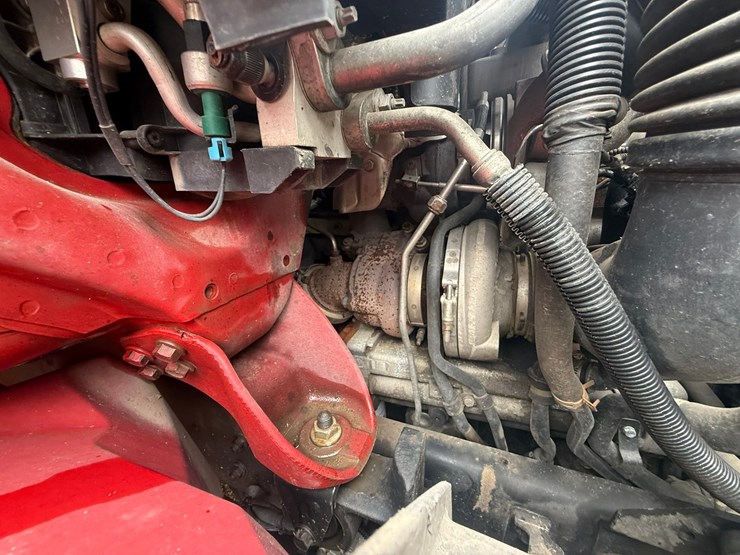 2012-international-7400-image-20