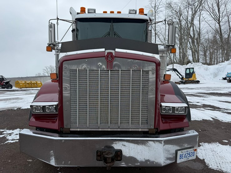 2011-kenworth-t800-image-8