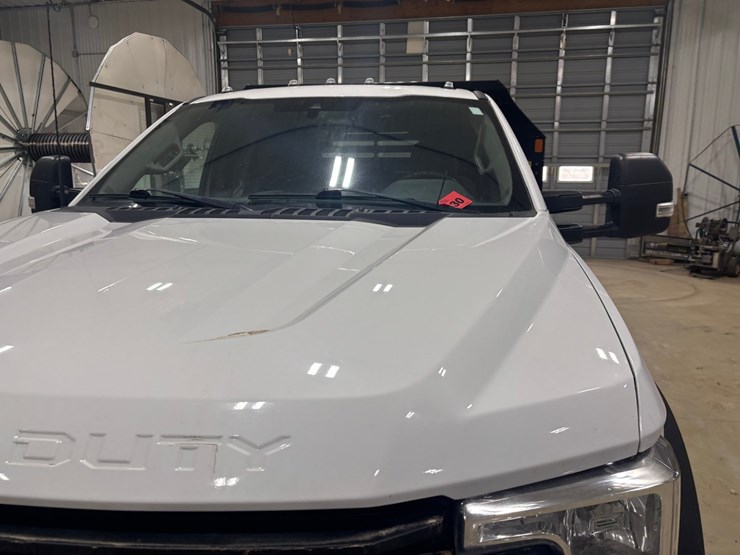 2022-ford-f550-sd-image-11