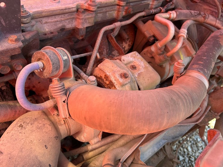 2005-isuzu-nqr-image-44